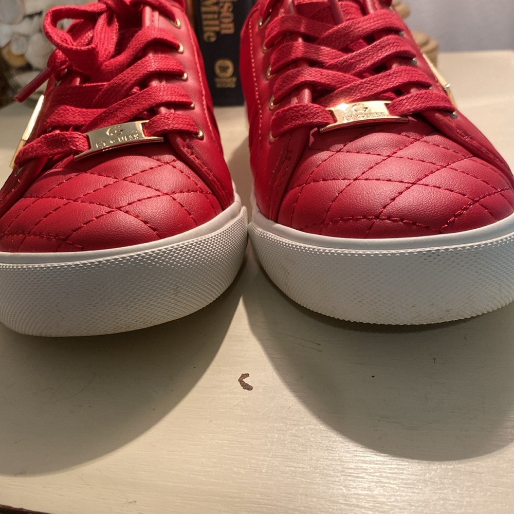 G by Guess red shoes - Picture 3 of 11